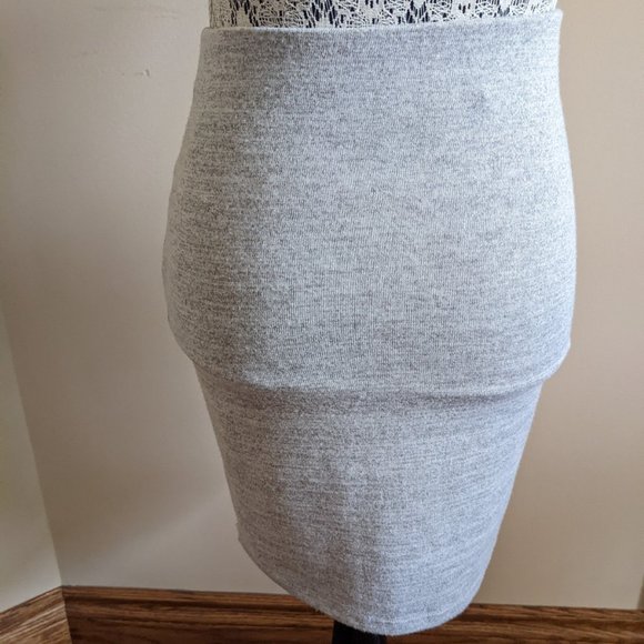 Vero Moda Skirt - Picture 2 of 4